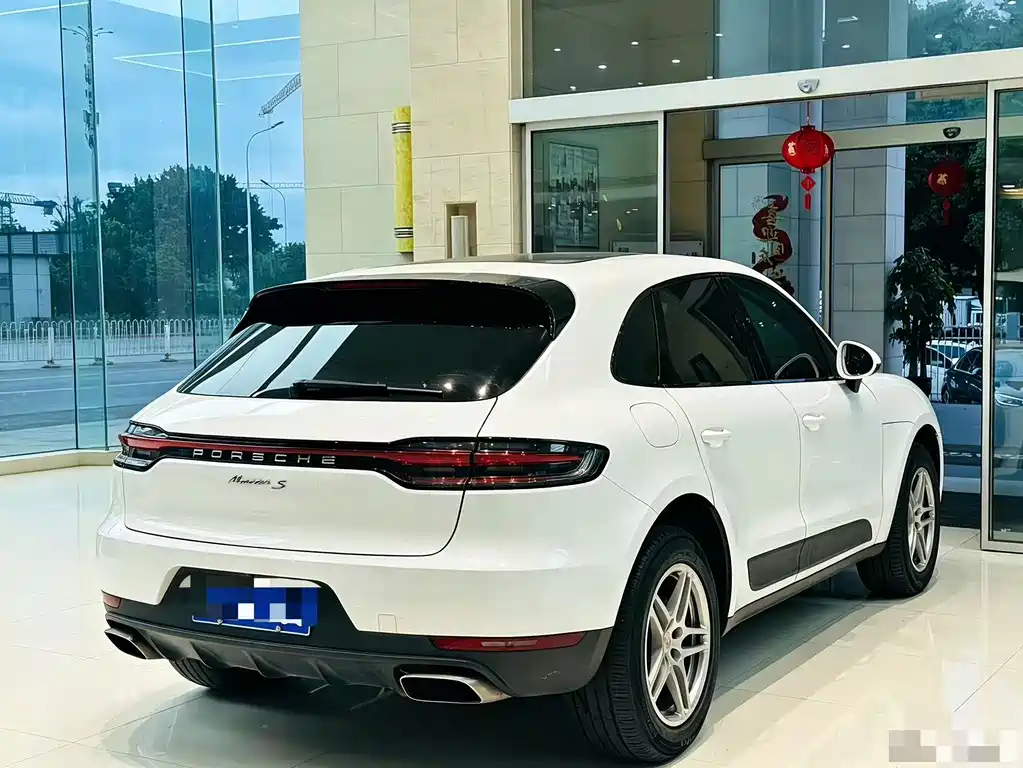 Porsche Macan — миниатюра 9