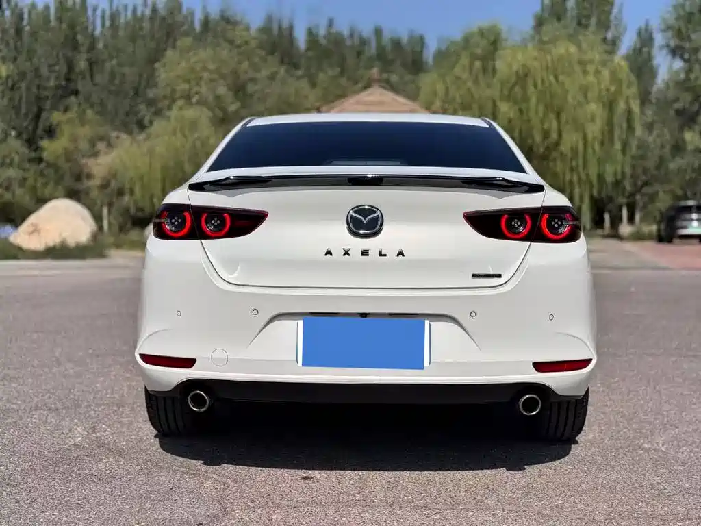 Mazda 3 Axela — миниатюра 8