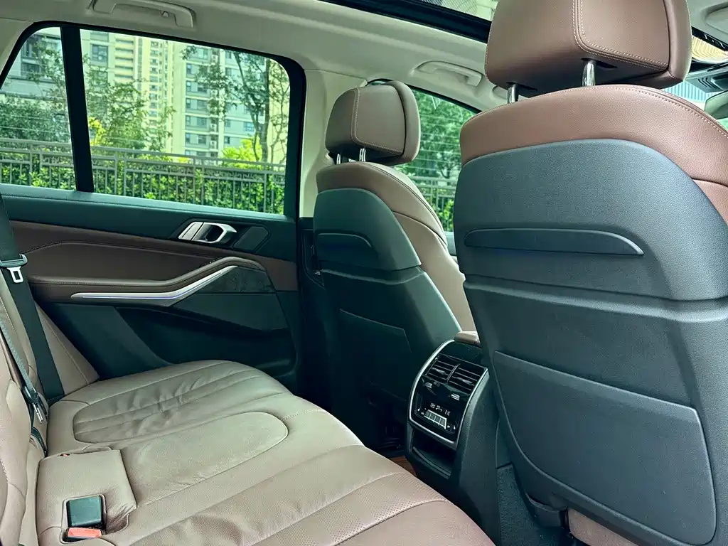 BMW X5 (Import) — миниатюра 10
