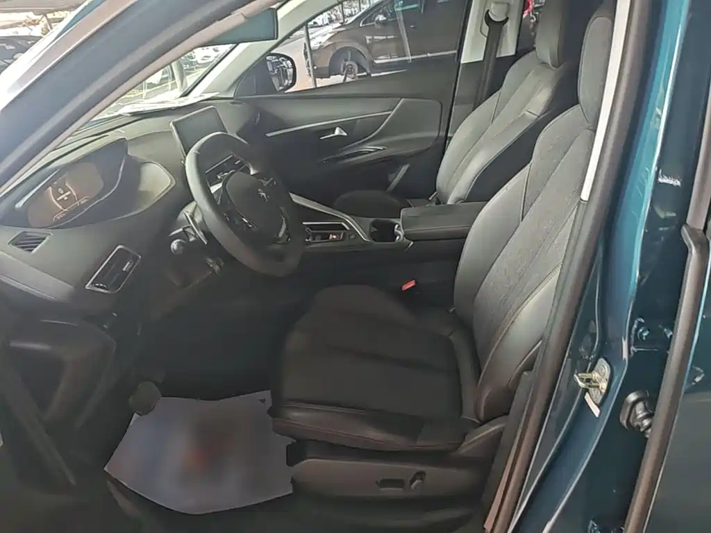 Peugeot 5008 — миниатюра 15