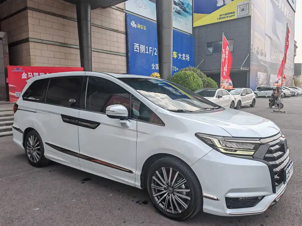 Honda Elysion — миниатюра 3