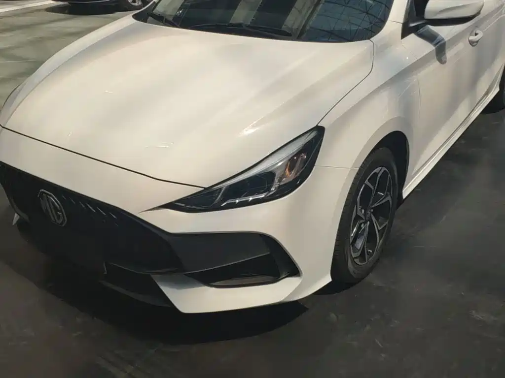 MG MG5 — миниатюра 24