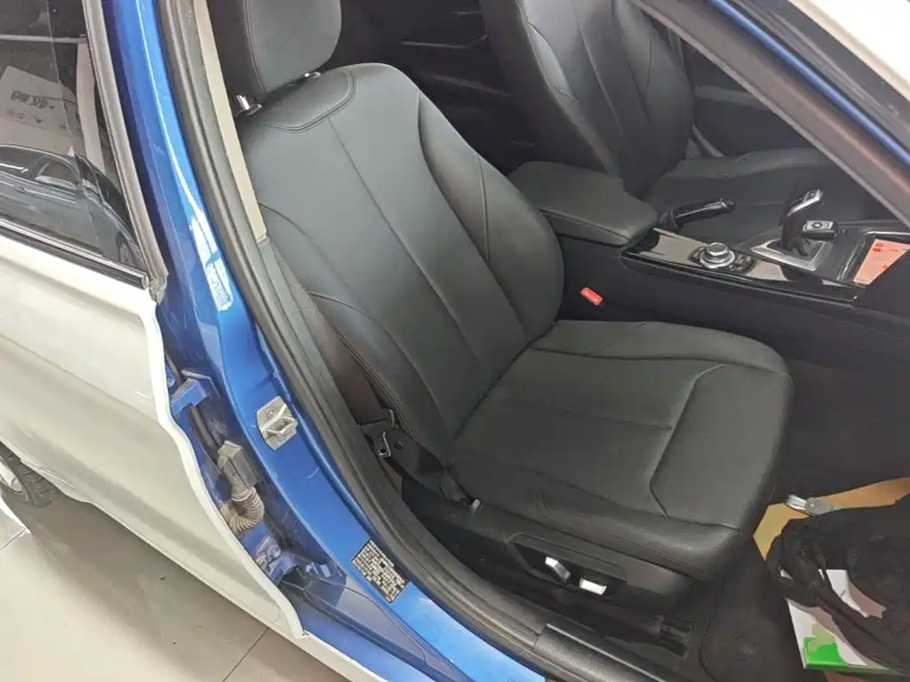 BMW 3 Series — миниатюра 25