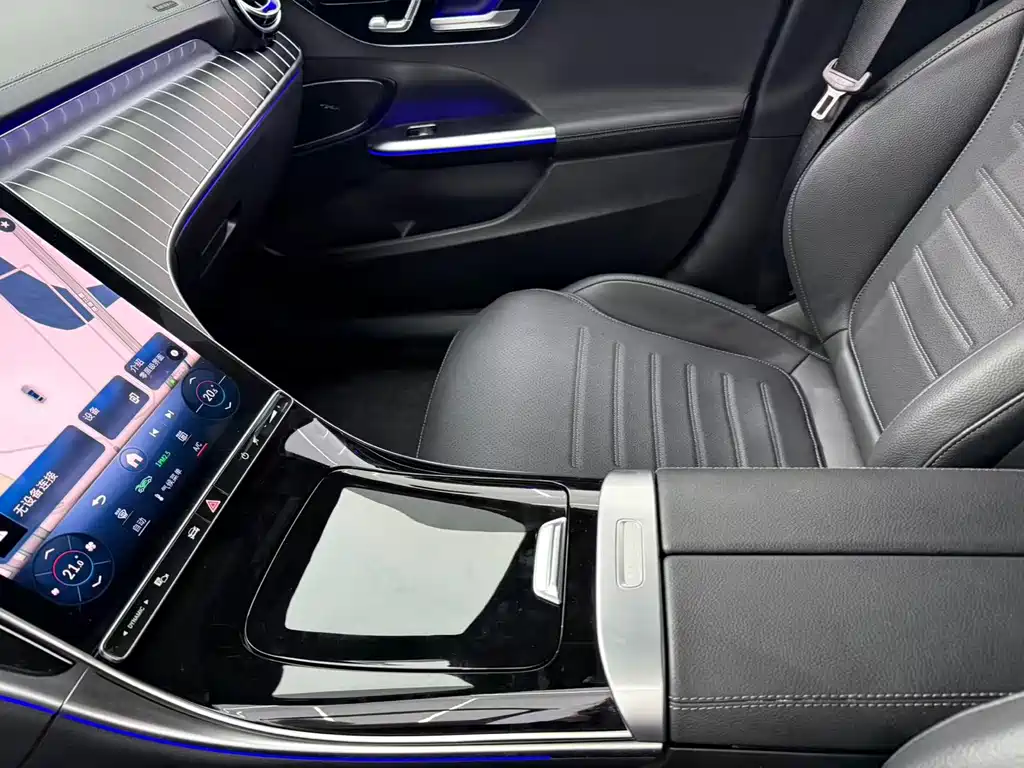 Mercedes-Benz C-Class — миниатюра 9