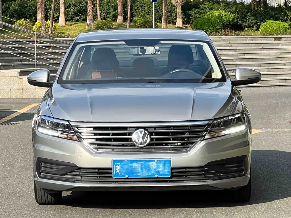 Volkswagen Lavida — миниатюра 2