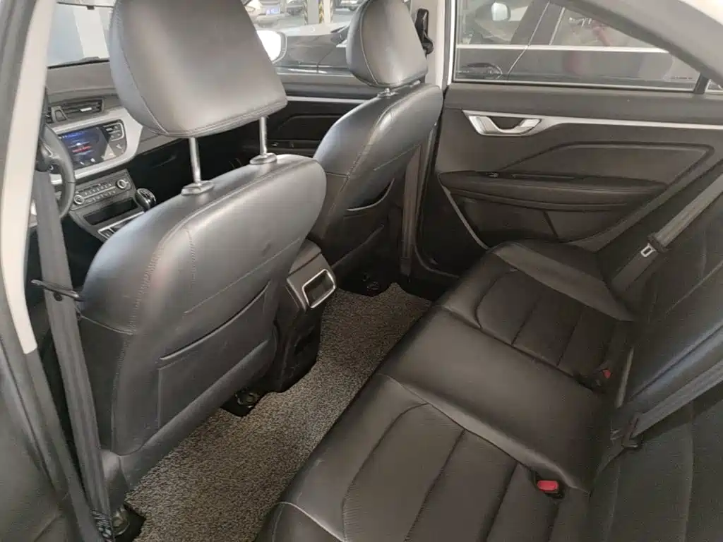 Geely Vision — миниатюра 15