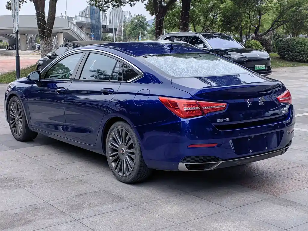 Hongqi H5 2019 30TD