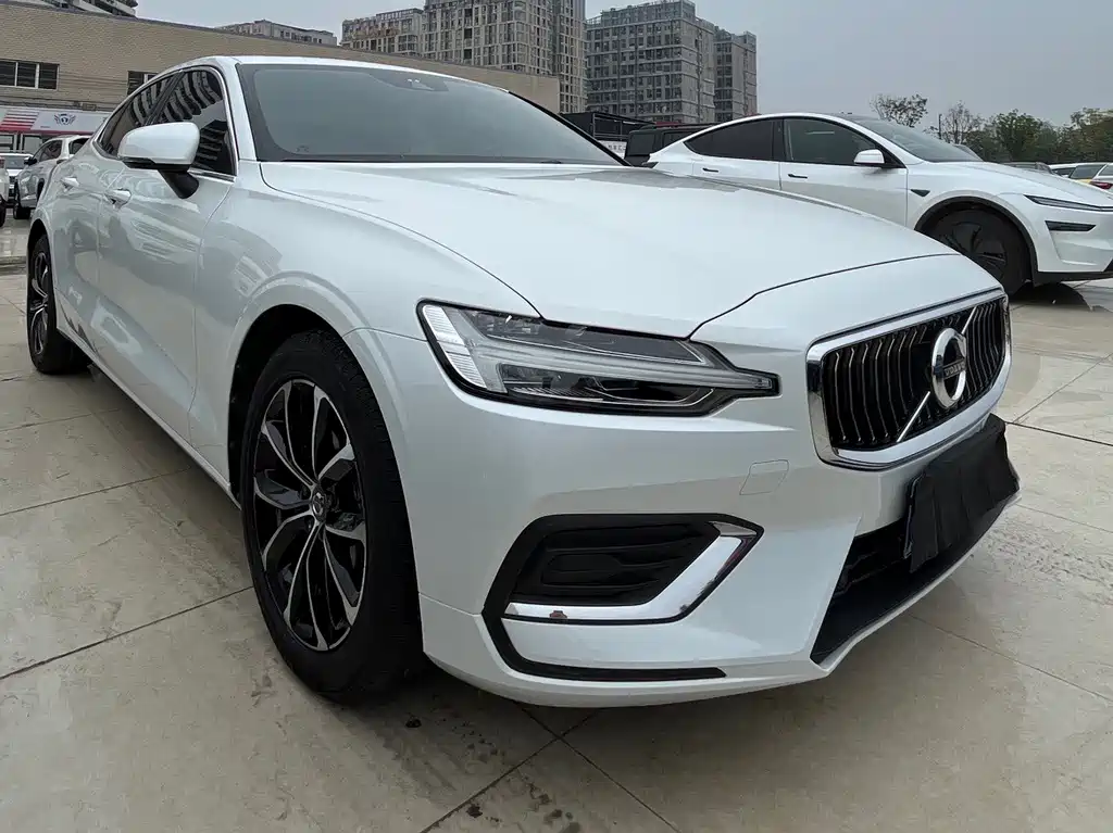Volvo S60 — миниатюра 2