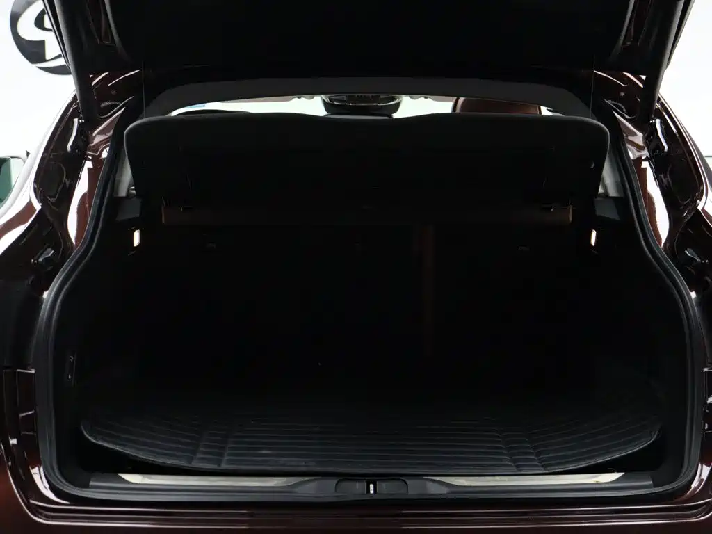 Maserati Levante — миниатюра 12