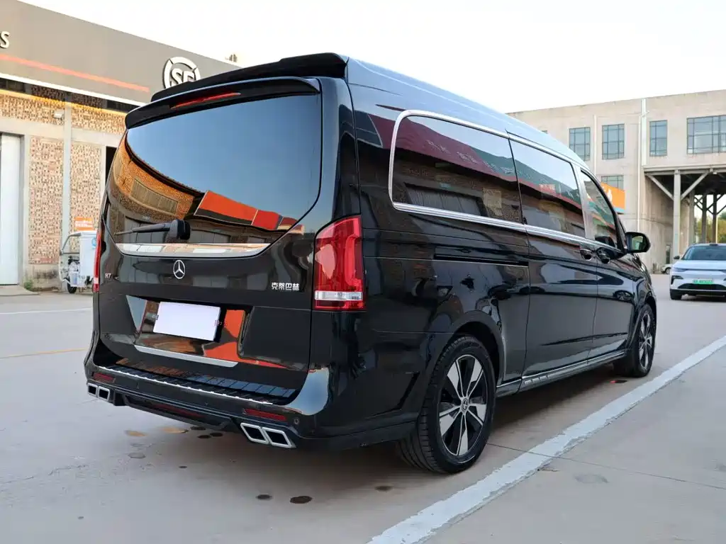 Mercedes-Benz V-Class — миниатюра 18