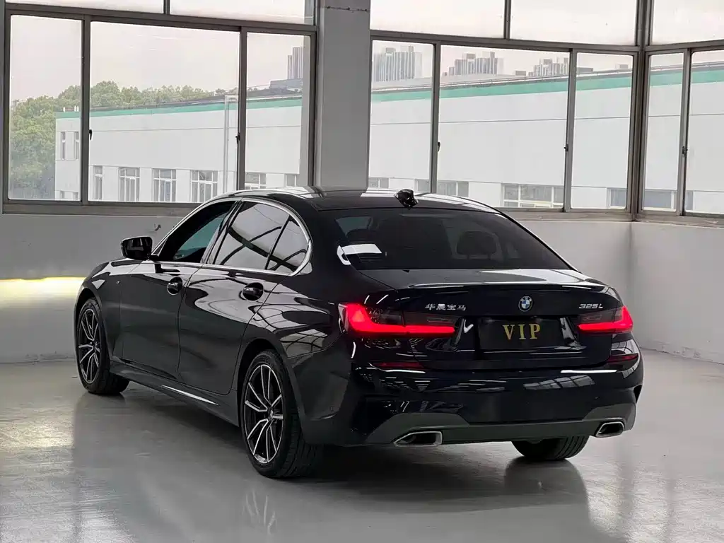 BMW 3 Series — миниатюра 4