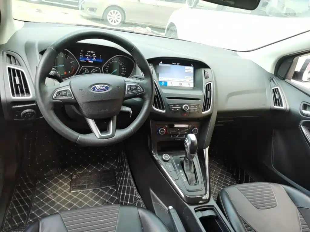 Ford Focus — миниатюра 10