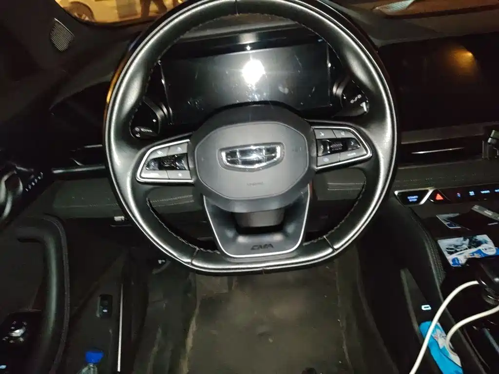 Geely Xingyue L — миниатюра 3