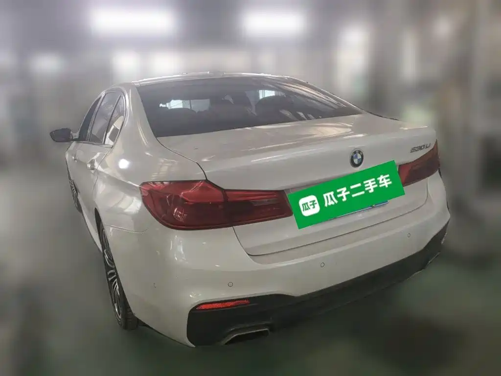 BMW 5 Series — миниатюра 25