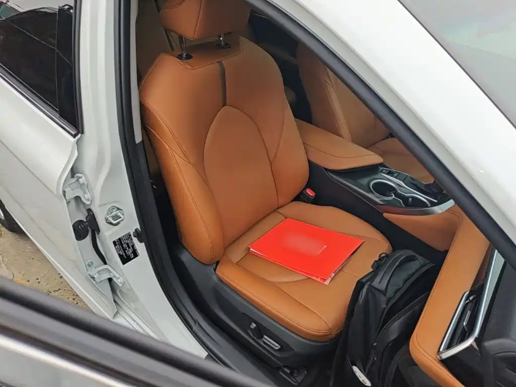 Toyota Camry — миниатюра 25