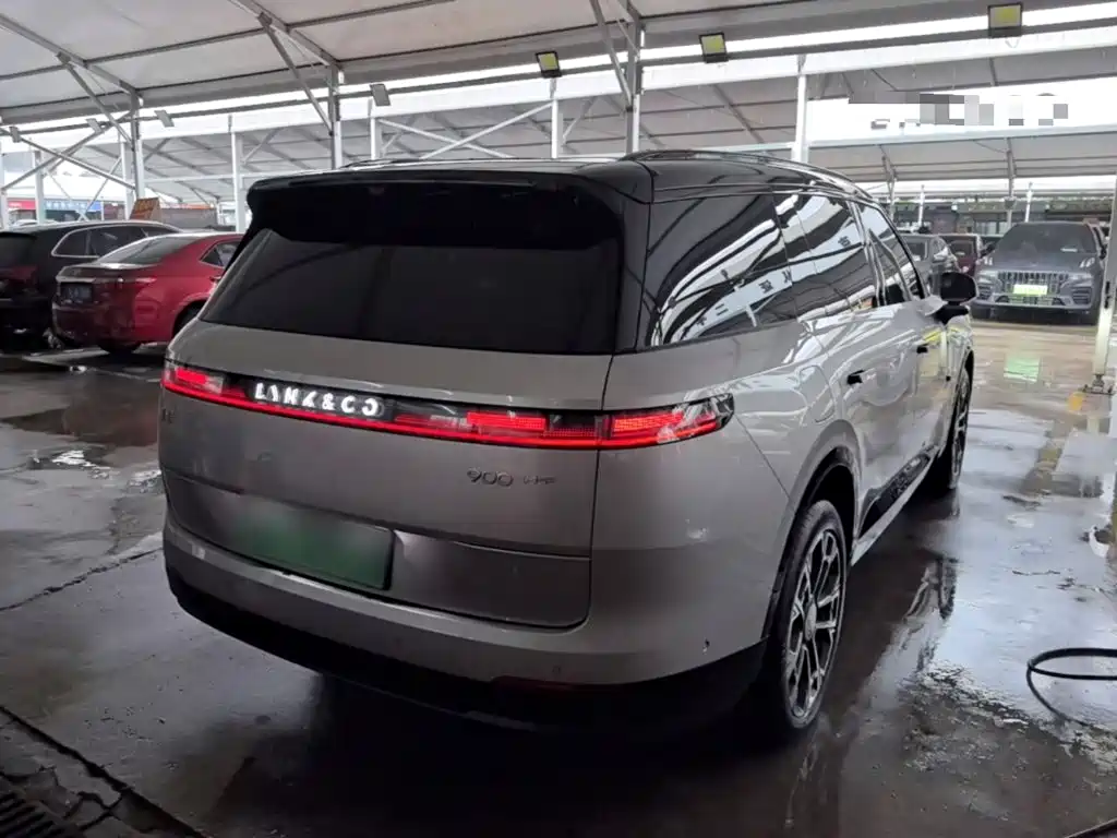 Lynk & Co 900 — миниатюра 7