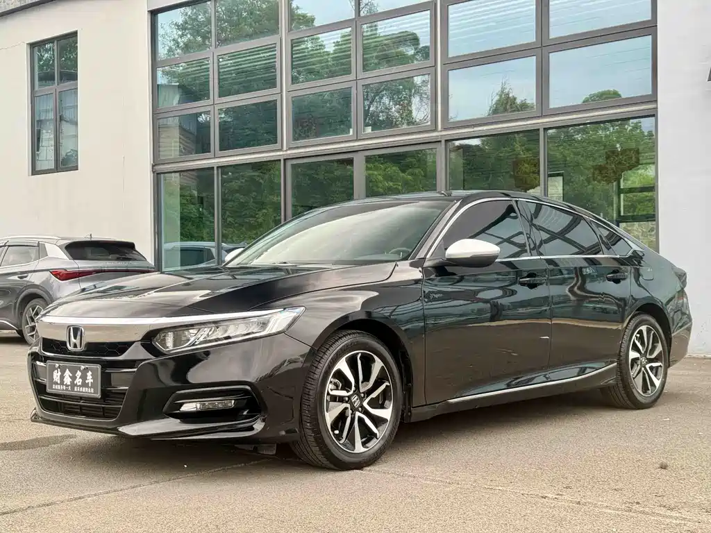 Купить Honda Accord