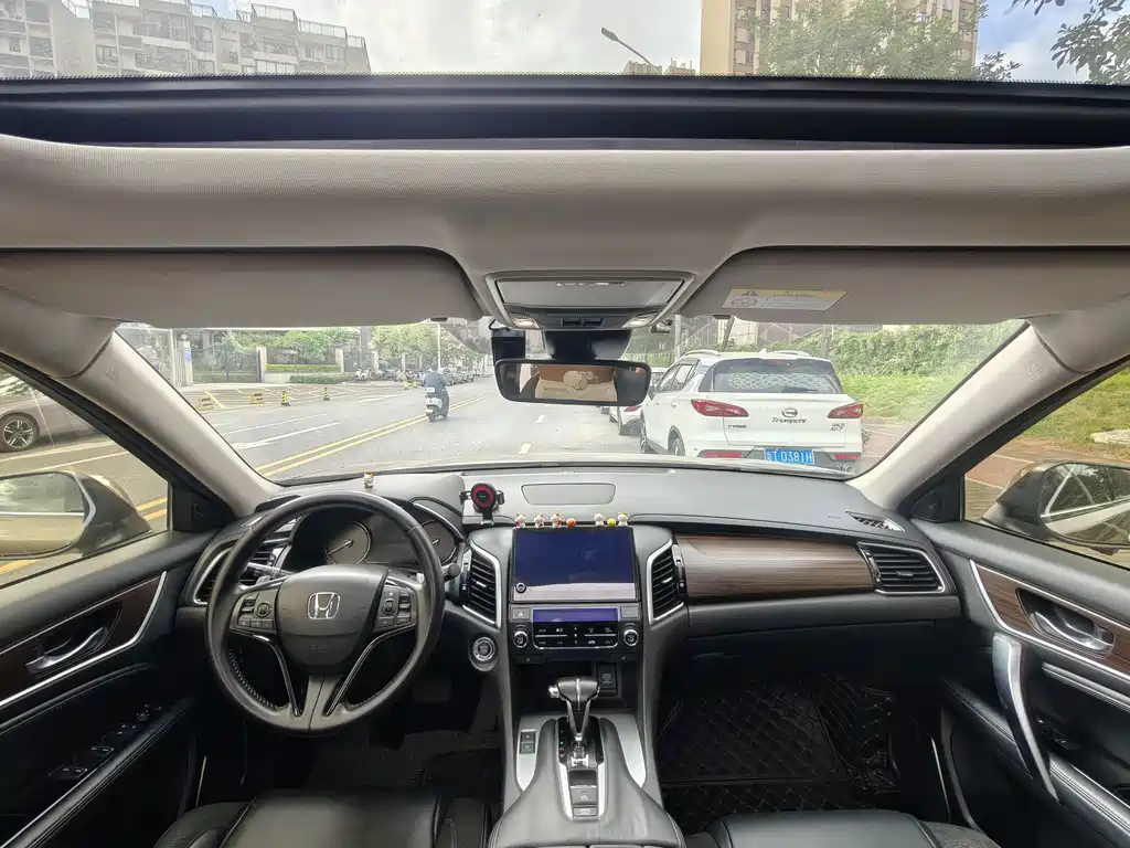 Honda Avancier — миниатюра 9