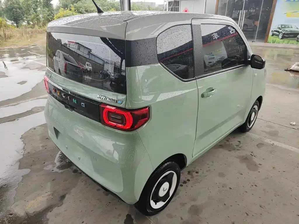 Wuling MINIEV — миниатюра 7