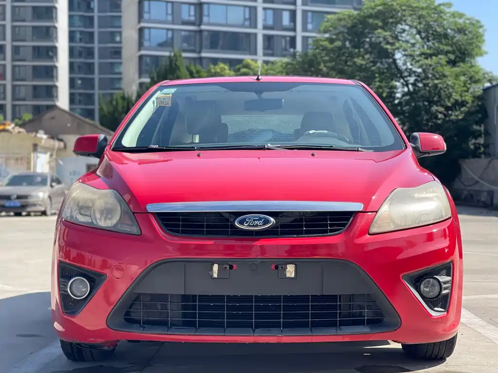 Ford Focus 2011 1.8L AT Fashion