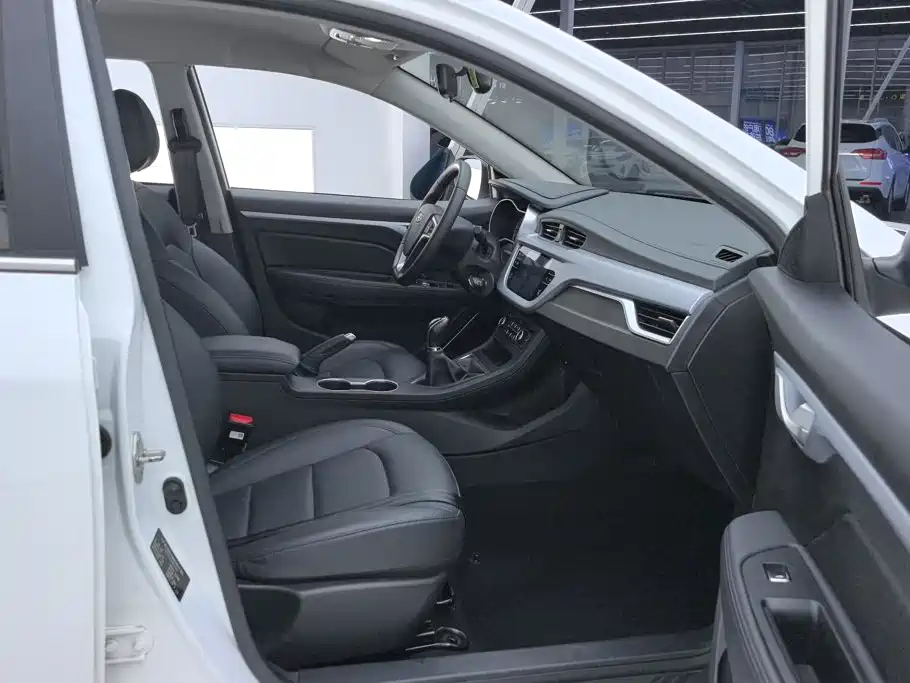Geely Vision — миниатюра 8