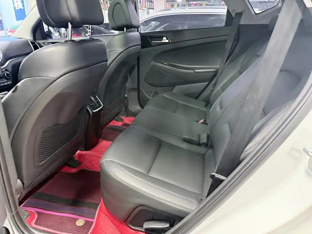 Hyundai Tucson — миниатюра 10