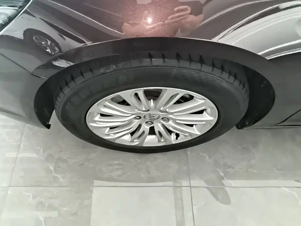 Buick LaCrosse — миниатюра 23