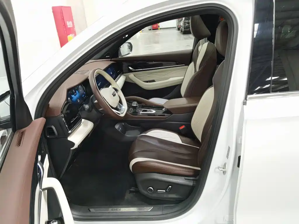 Geely Xingyue L — миниатюра 10