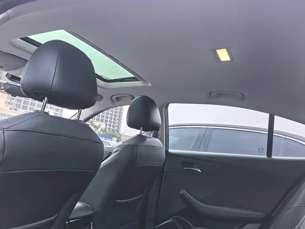 Roewe i5 — миниатюра 12