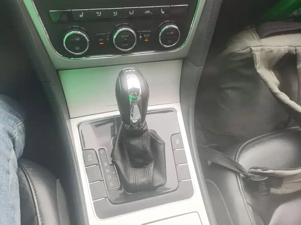 Volkswagen Passat — миниатюра 14