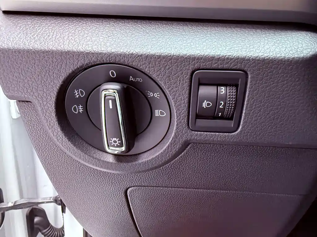 Volkswagen T-Cross — миниатюра 10
