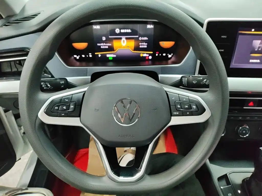 Volkswagen Lavida — миниатюра 11