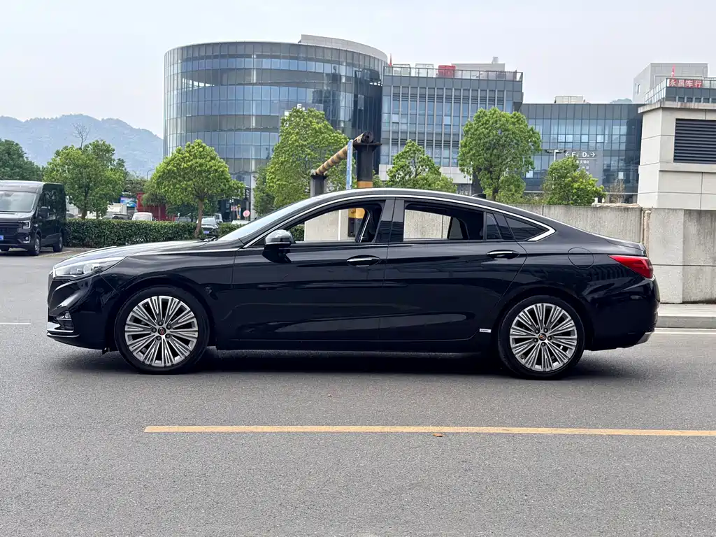 Hongqi Hongqi H5 — миниатюра 6