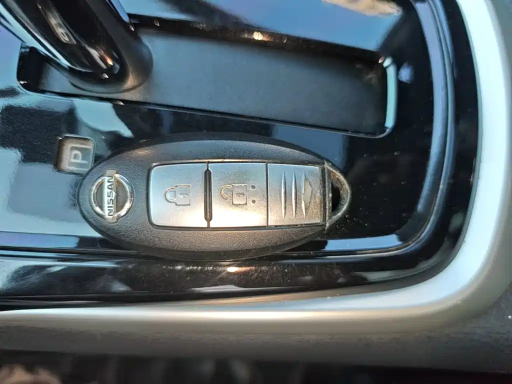 Nissan Tiida — миниатюра 9