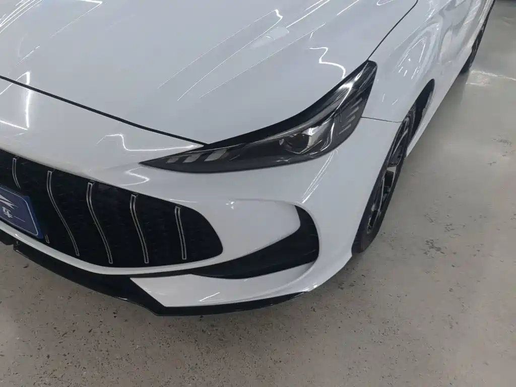 MG MG5 — миниатюра 24