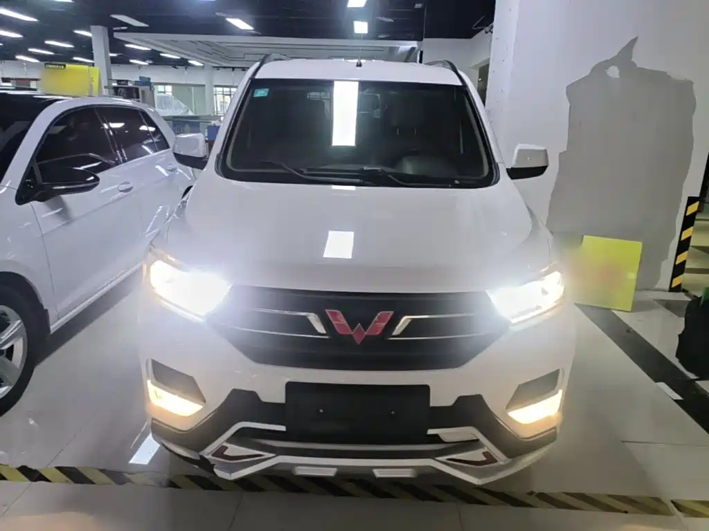Wuling Hongguang — миниатюра 3