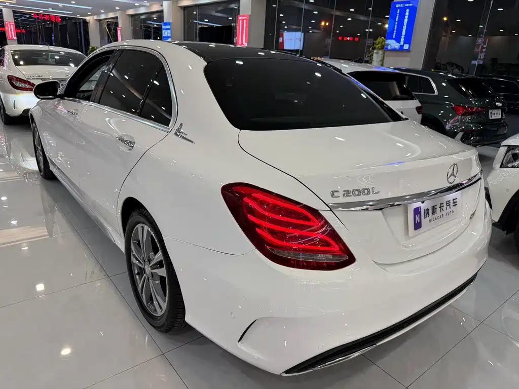 Mercedes-Benz C-Class — миниатюра 6