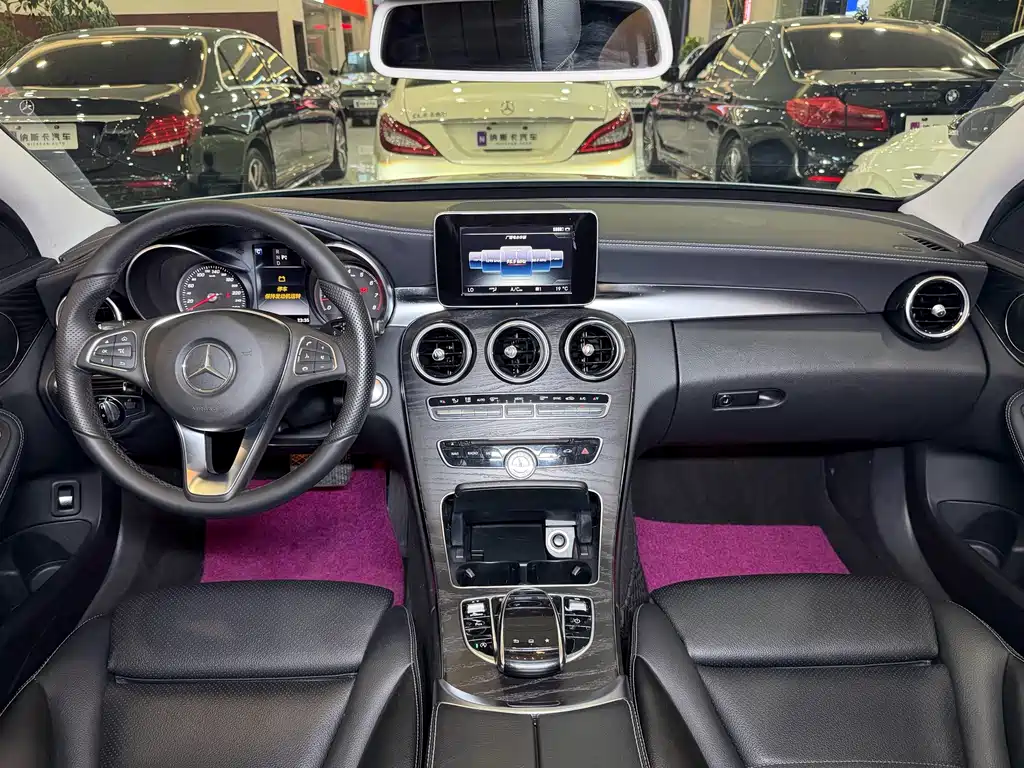 Mercedes-Benz C-Class — миниатюра 17