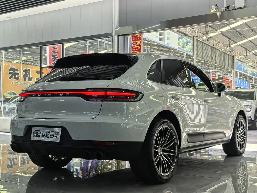 Porsche Macan — миниатюра 9