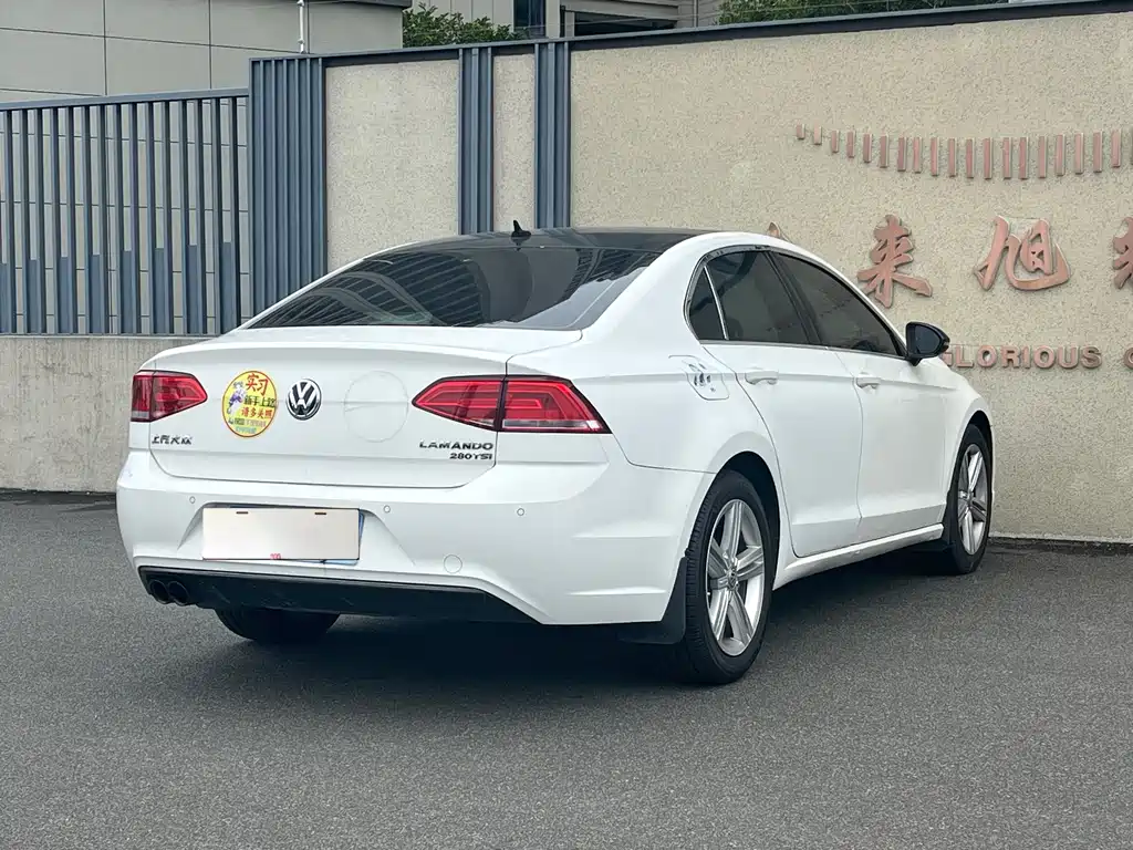 Volkswagen Lamando 2017 280TSI DSG Comfort
