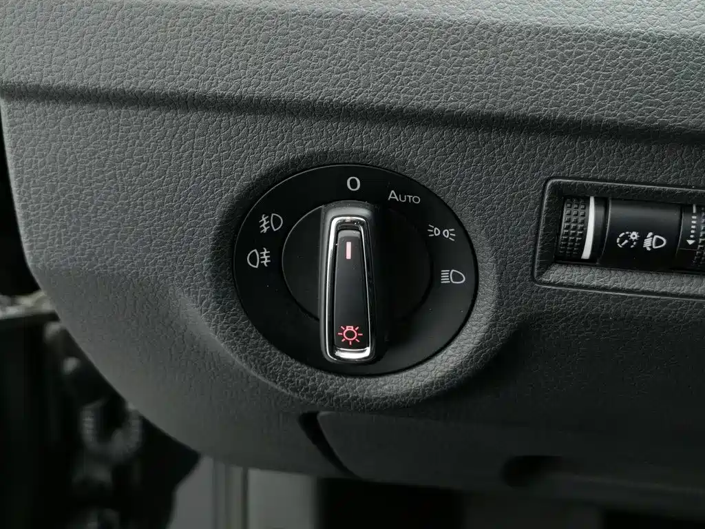 Volkswagen Passat — миниатюра 21