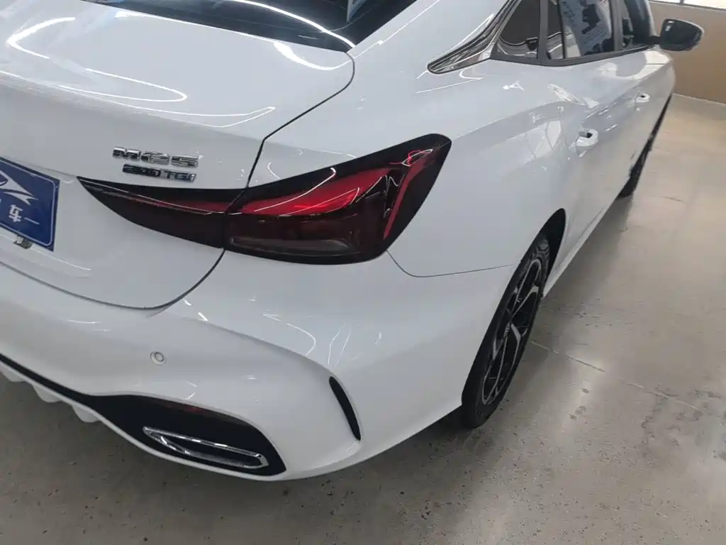MG MG5 — миниатюра 8