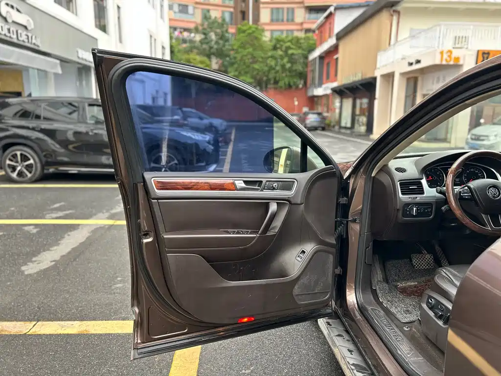 Volkswagen Touareg — миниатюра 9