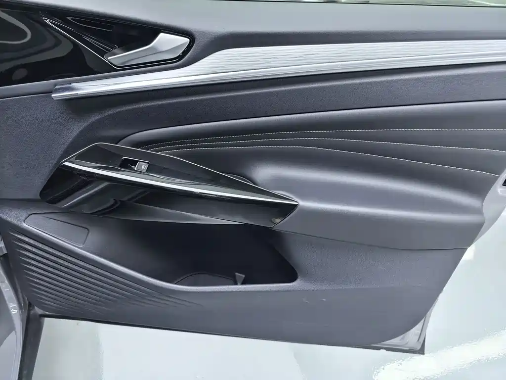 Volkswagen ID.4 Crozz — миниатюра 12