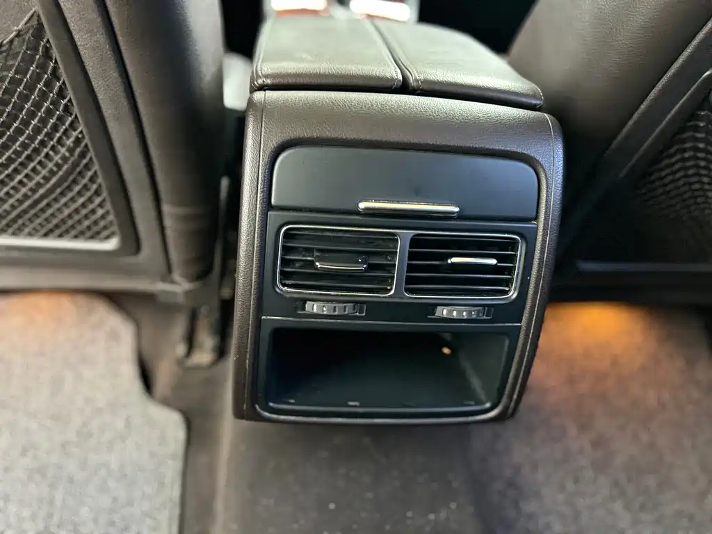Volkswagen Touareg — миниатюра 25