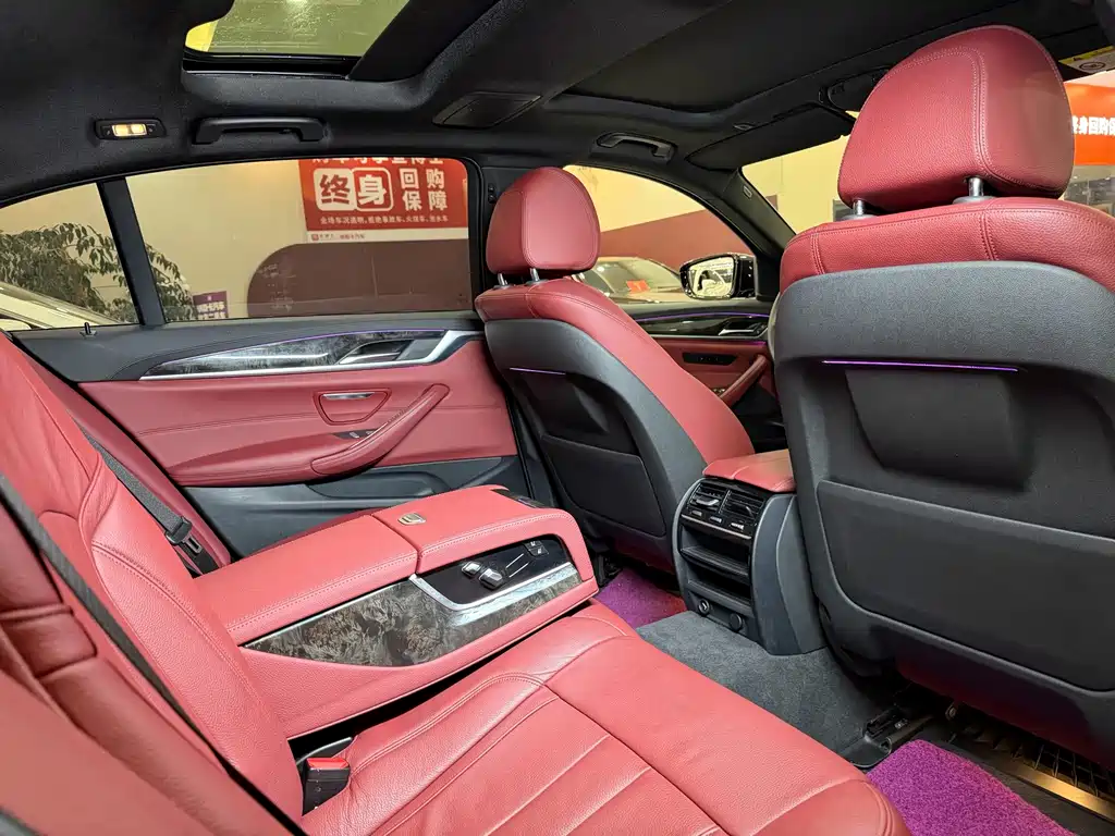 BMW 5 Series — миниатюра 15