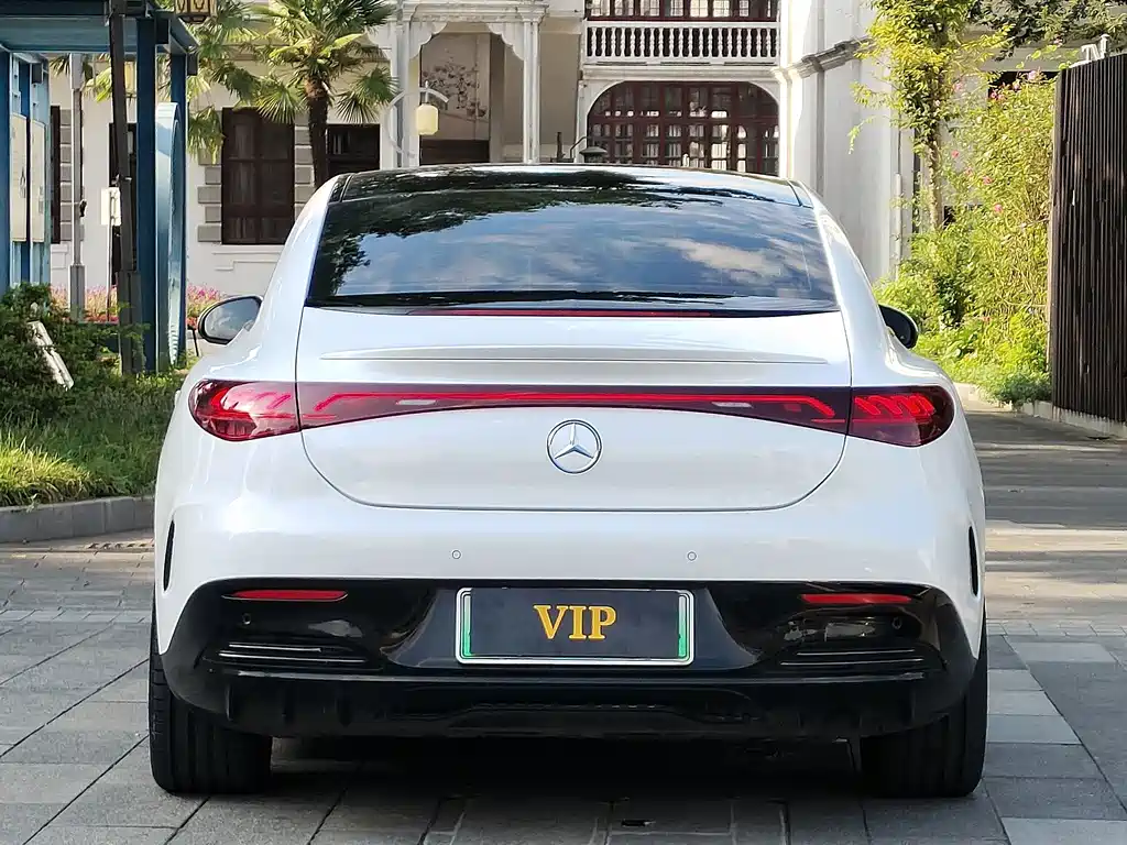 Mercedes-Benz EQE — миниатюра 5