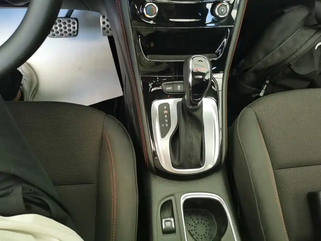 Buick Verano — миниатюра 14