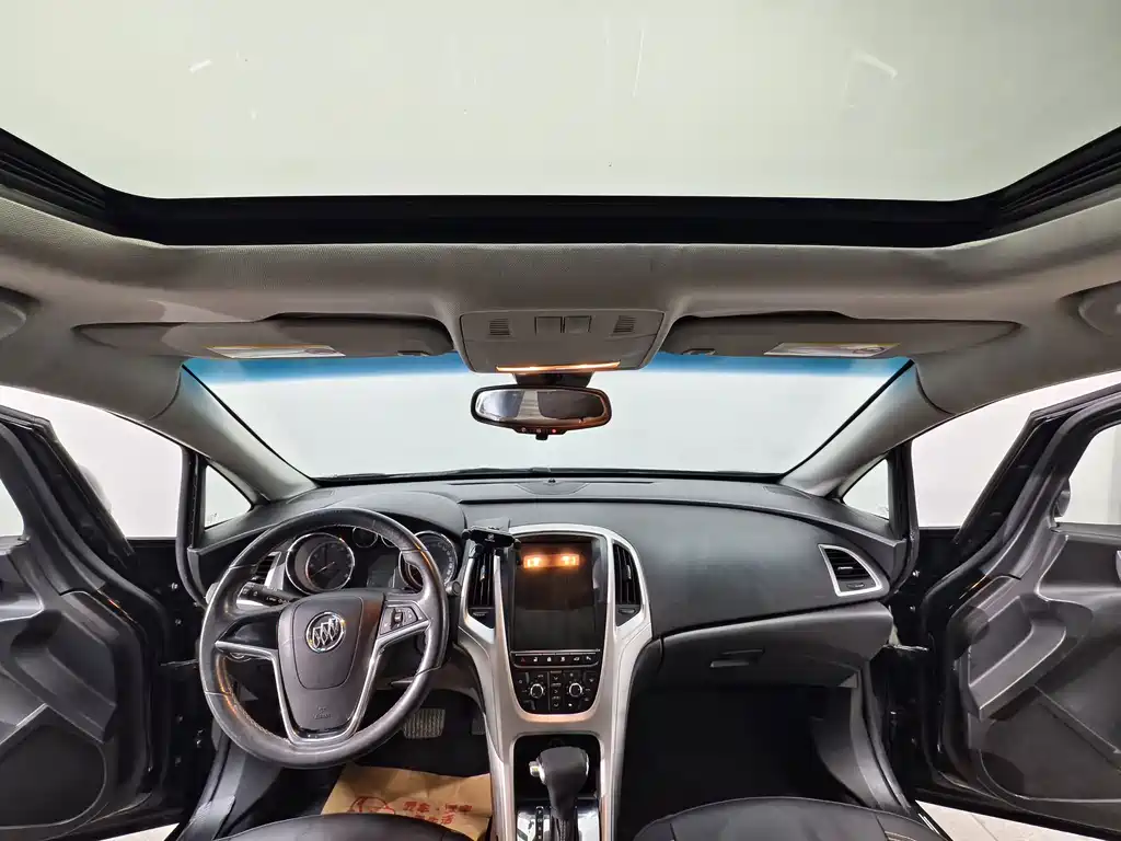 Buick Excelle — миниатюра 10