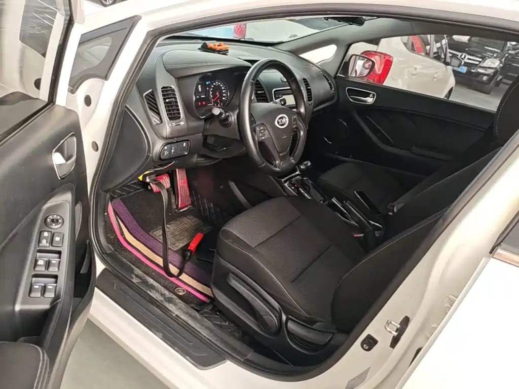 Kia K3 — миниатюра 16